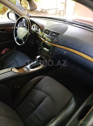 Mercedes E 220 2006, 166,100 km - 2.2 l - Goranboy