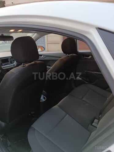 Hyundai Accent 2018, 176,300 km - 1.4 l - Bakı
