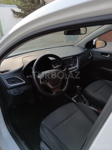 Hyundai Accent 2018, 176,300 km - 1.4 l - Bakı