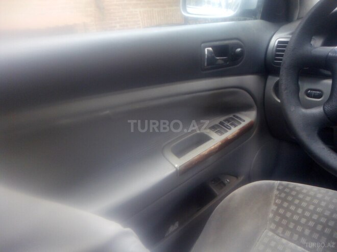 Volkswagen Passat 2002, 377,422 km - 1.8 l - Gəncə