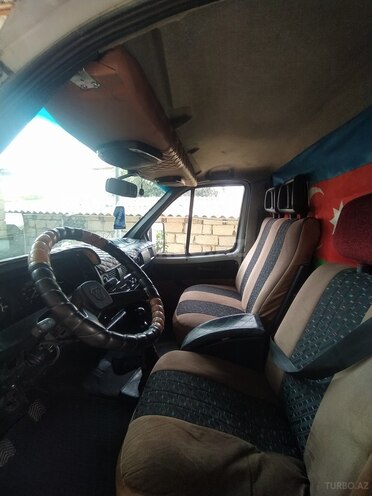 GAZ 33021 1995, 90,000 km - 2.3 l - Salyan
