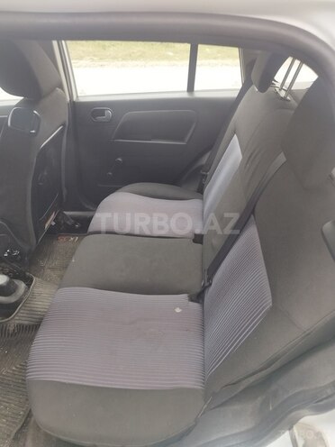 Ford Fusion 2010, 251,695 km - 1.4 l - Qusar
