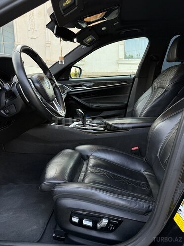 BMW 530 2018, 176,000 km - 2.0 л - Bakı