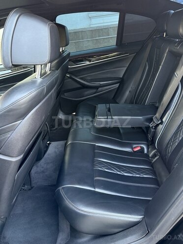 BMW 530 2018, 176,000 km - 2.0 л - Bakı