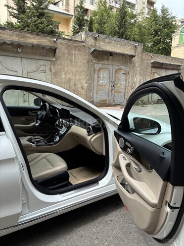 Mercedes C 300 4MATIC 2018, 238,035 km - 2.0 l - Bakı