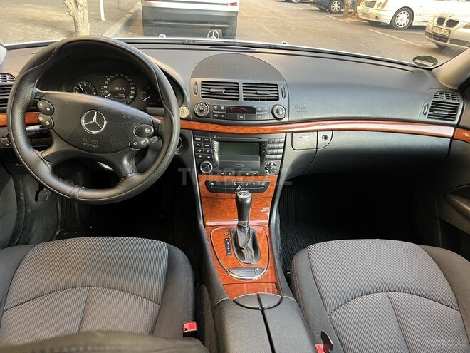 Mercedes E 220 2006, 453,000 km - 2.2 l - Bakı