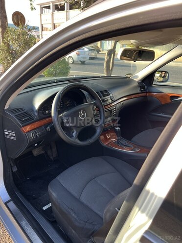 Mercedes E 220 2006, 453,000 km - 2.2 l - Bakı