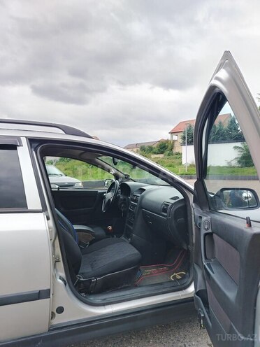Opel Astra 2000, 663,223 km - 1.6 l - Quba
