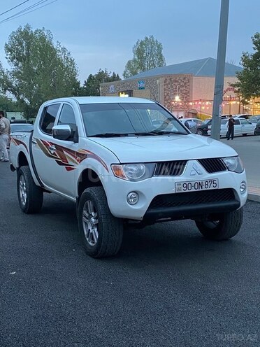 Mitsubishi L200 2010, 250,000 km - 2.5 l - Göygöl