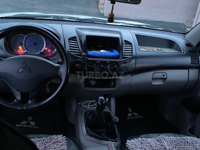 Mitsubishi L200 2010, 250,000 km - 2.5 l - Göygöl