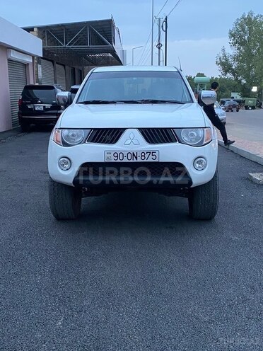 Mitsubishi L200 2010, 250,000 km - 2.5 l - Göygöl