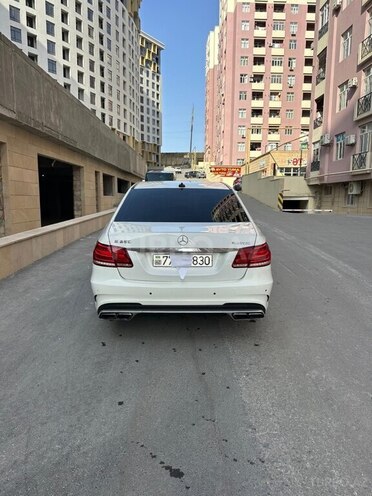 Mercedes E 220 2013, 293,000 km - 2.1 l - Bakı