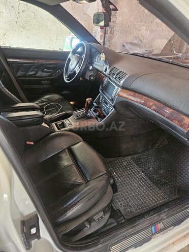 BMW 530 2002, 307,300 km - 3.0 l - Astara