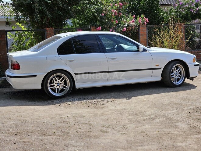 BMW 530 2002, 307,300 km - 3.0 l - Astara