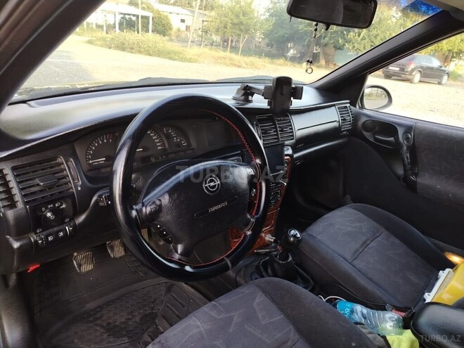 Opel Vectra 1996, 258,520 km - 2.0 l - Bakı
