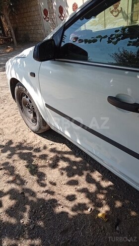 Ford Focus 2001, 320,000 km - 1.6 l - Biləsuvar