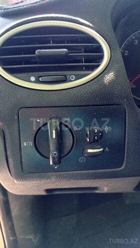 Ford Focus 2001, 320,000 km - 1.6 l - Biləsuvar
