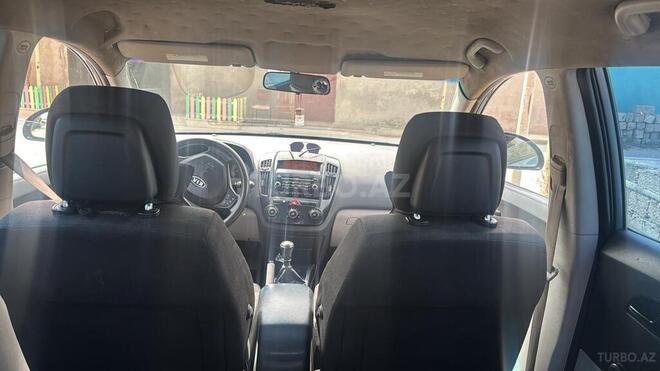 Kia  2008, 285,000 km - 1.6 л - Bakı