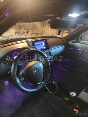 LADA (VAZ) Priora 2011, 390,000 km - 1.6 л - Qusar