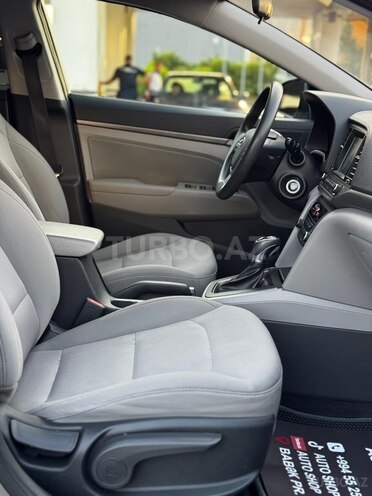 Hyundai Elantra 2018, 155,000 km - 2.0 l - Bakı