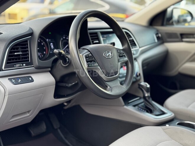Hyundai Elantra 2018, 155,000 km - 2.0 l - Bakı