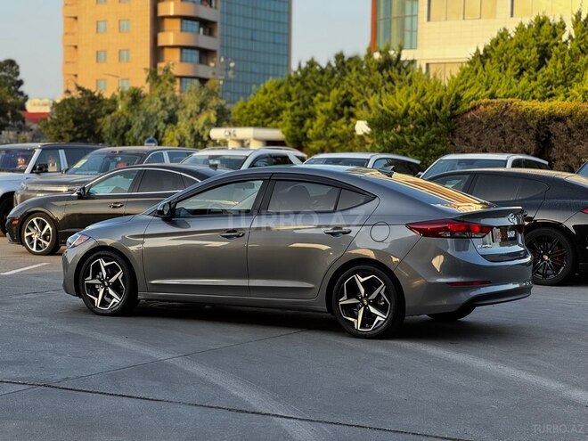 Hyundai Elantra 2018, 155,000 km - 2.0 l - Bakı