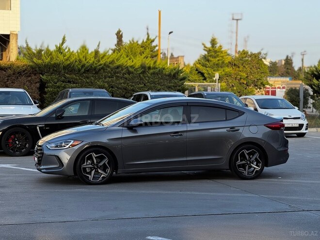 Hyundai Elantra 2018, 155,000 km - 2.0 l - Bakı