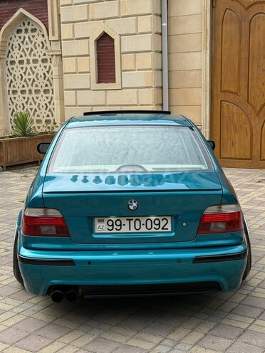 BMW 530 2001, 210,000 km - 3.0 l - Bakı