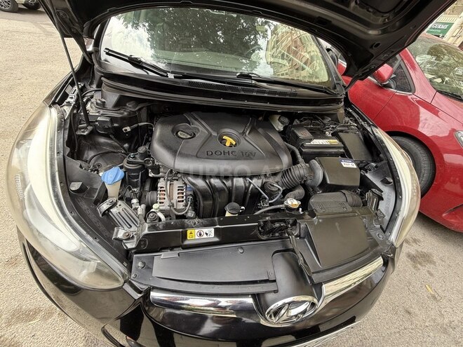 Hyundai Elantra 2015, 190,000 km - 1.8 l - Bakı