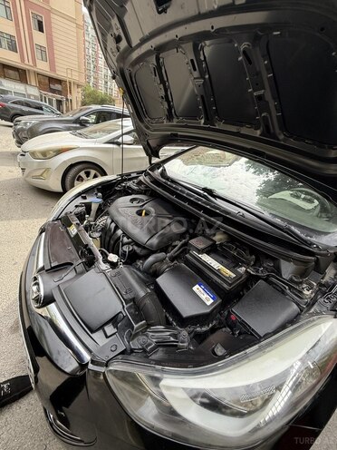 Hyundai Elantra 2015, 190,000 km - 1.8 l - Bakı