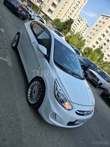 Hyundai Accent 2015, 173,000 km - 1.6 l - Bakı