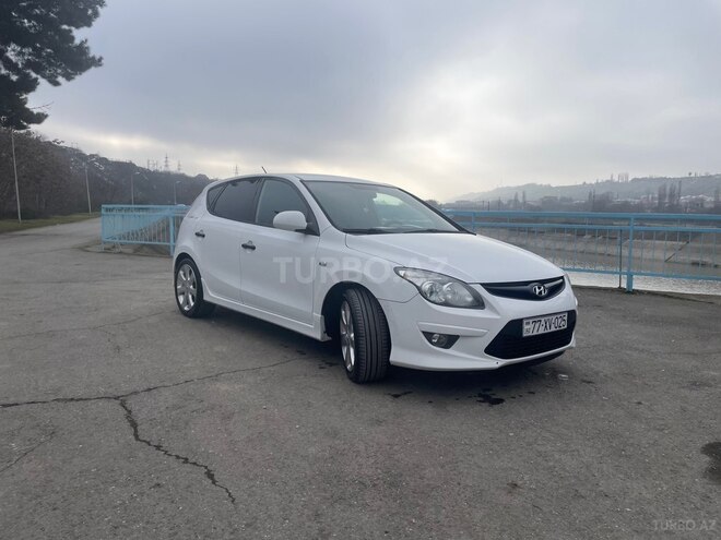 Hyundai i30 2010, 280,000 km - 1.4 л - Quba