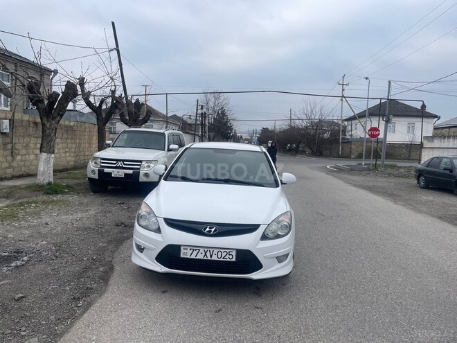 Hyundai i30 2010, 280,000 km - 1.4 л - Quba
