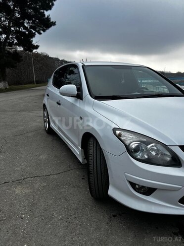 Hyundai i30 2010, 280,000 km - 1.4 л - Quba