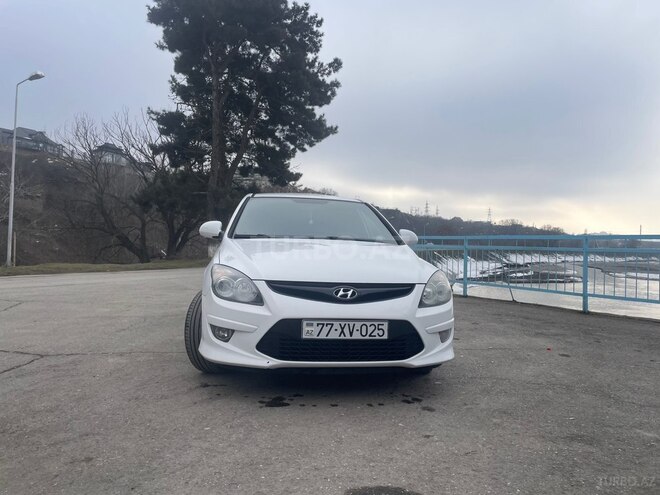 Hyundai i30 2010, 280,000 km - 1.4 л - Quba
