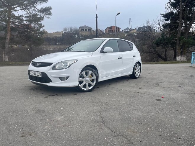 Hyundai i30 2010, 280,000 km - 1.4 л - Quba