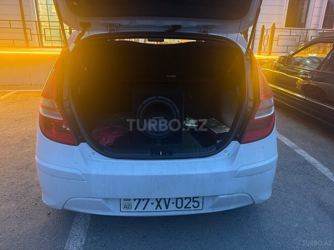 Hyundai i30 2010, 280,000 km - 1.4 л - Quba