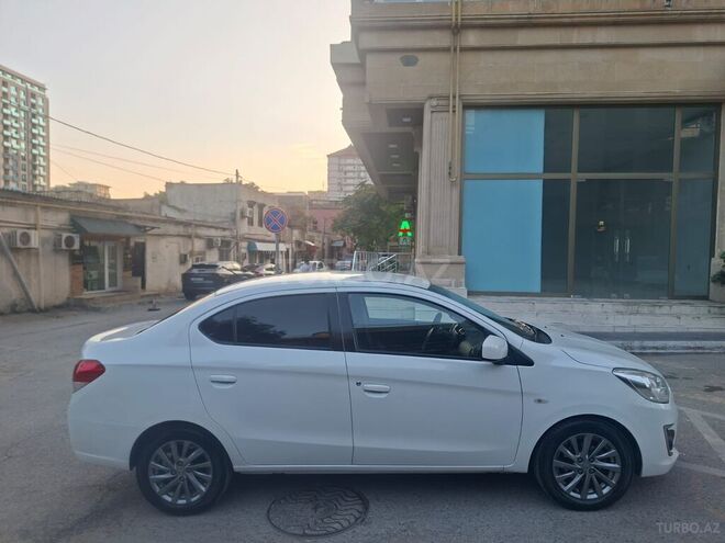 Mitsubishi Attrage 2015, 162,000 km - 1.2 l - Bakı