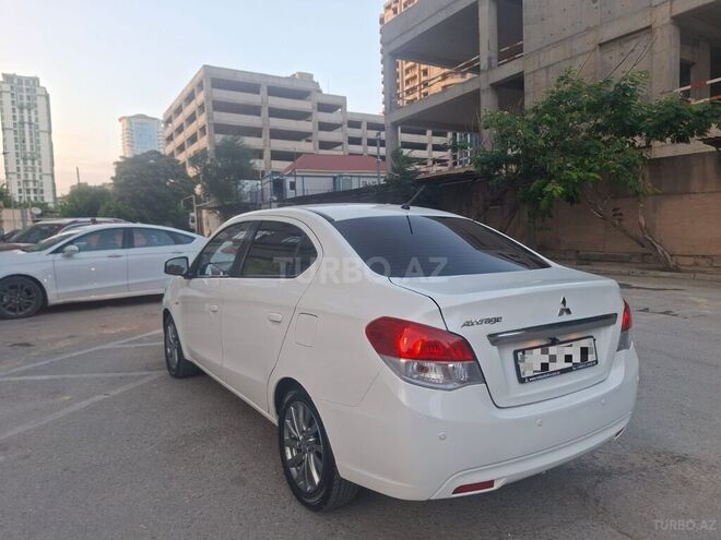Mitsubishi Attrage 2015, 162,000 km - 1.2 l - Bakı