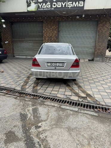 Mercedes C 180 1995, 457,580 km - 1.8 l - Bakı