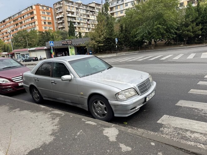 Mercedes C 180 1995, 457,580 km - 1.8 l - Bakı