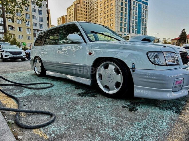 Subaru Forester 2000, 226,480 km - 2.0 l - Bakı