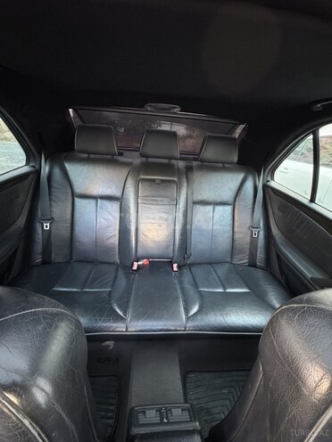 Mercedes E 280 2001, 230,121 km - 2.8 l - Bakı