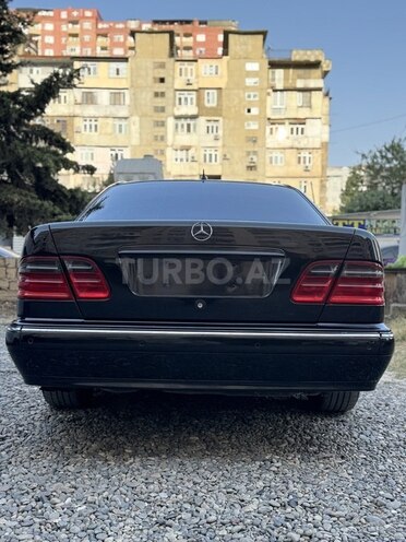 Mercedes E 280 2001, 230,121 km - 2.8 l - Bakı