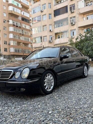 Mercedes E 280 2001, 230,121 km - 2.8 l - Bakı