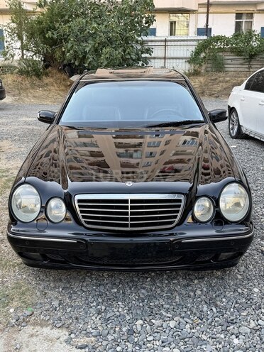 Mercedes E 280 2001, 230,121 km - 2.8 l - Bakı