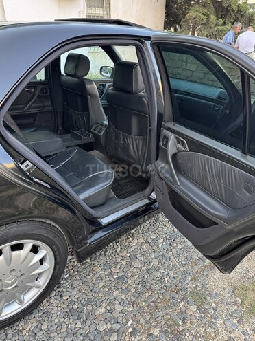 Mercedes E 280 2001, 230,121 km - 2.8 l - Bakı