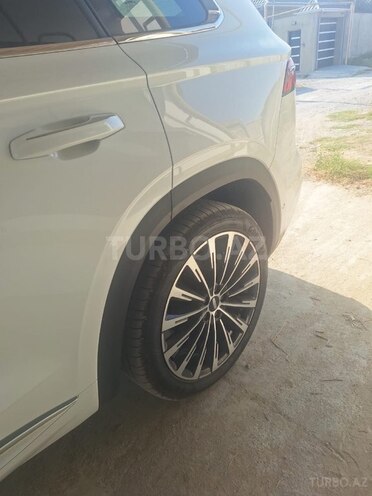 Geely Monjaro 2025, 18,000 km - 1.5 l - Bakı