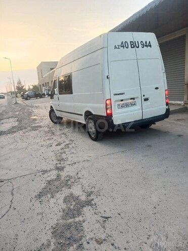 Ford Transit 2003, 425,000 km - 2.4 л - Salyan