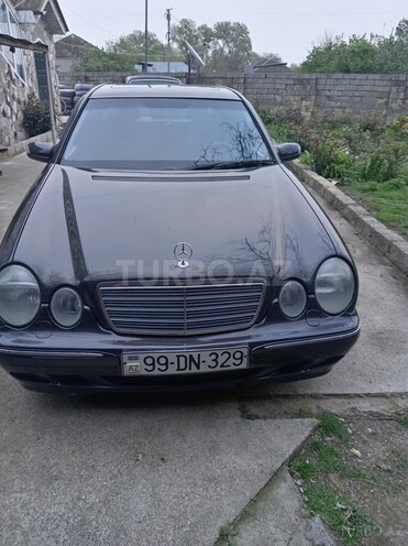Mercedes E 240 2001, 326,000 km - 2.4 л - Xaçmaz